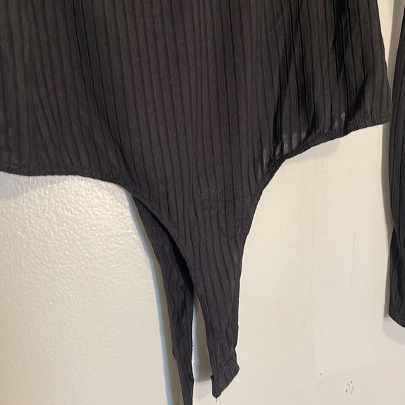 Green Envelope Long Sleeve Keyhole High Neck Thong Body Suit - Picture 6 of 11